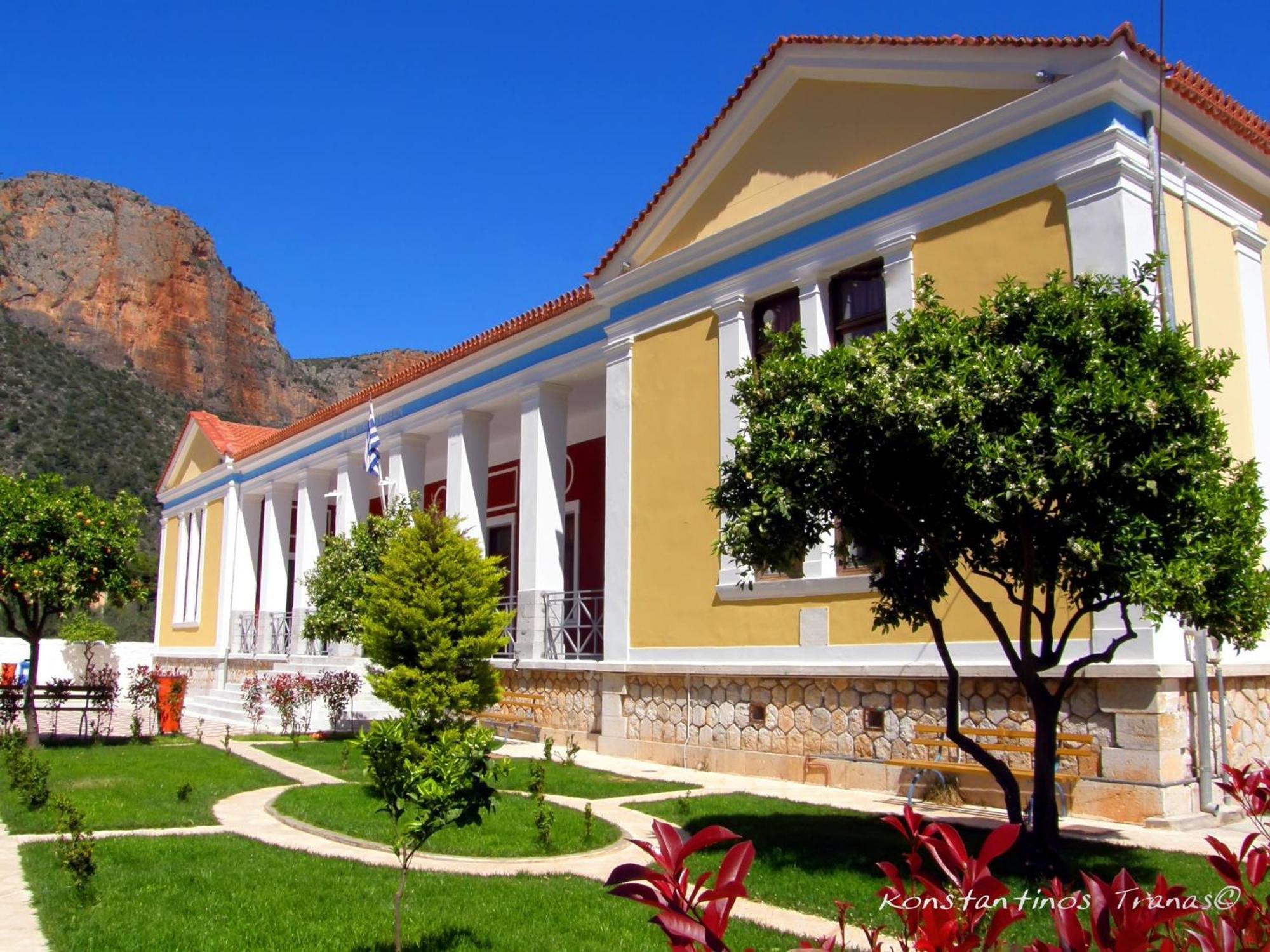 Agroktima Guest House Leonidio Bagian luar foto